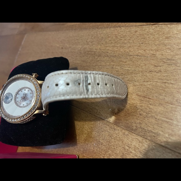 Juicy Couture watch in original box - Picture 4 of 6